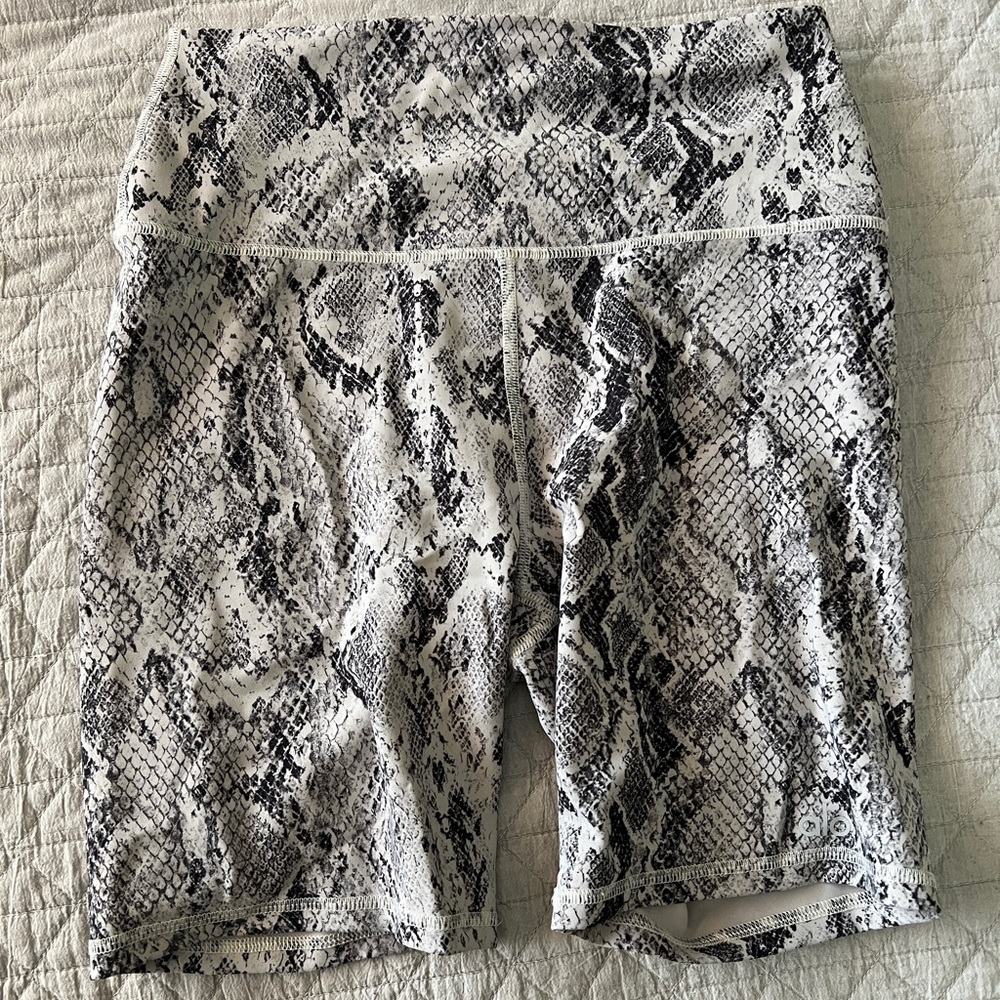 Alo Yoga Vapor Bike Shorts Size Small